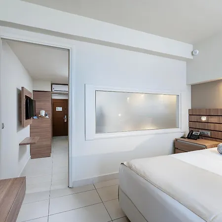 Akti Coast Club Hotell 4*